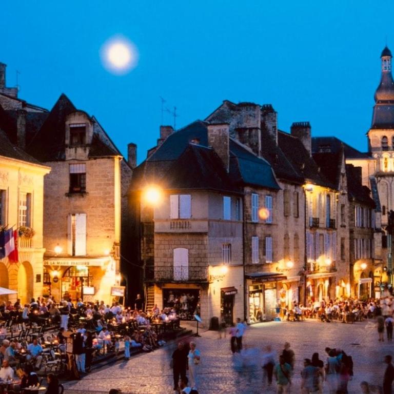 SARLAT À PIED PARKING PRIVÉ ASCENSEUR Résidence - Appartement 1 Chambre - 19
