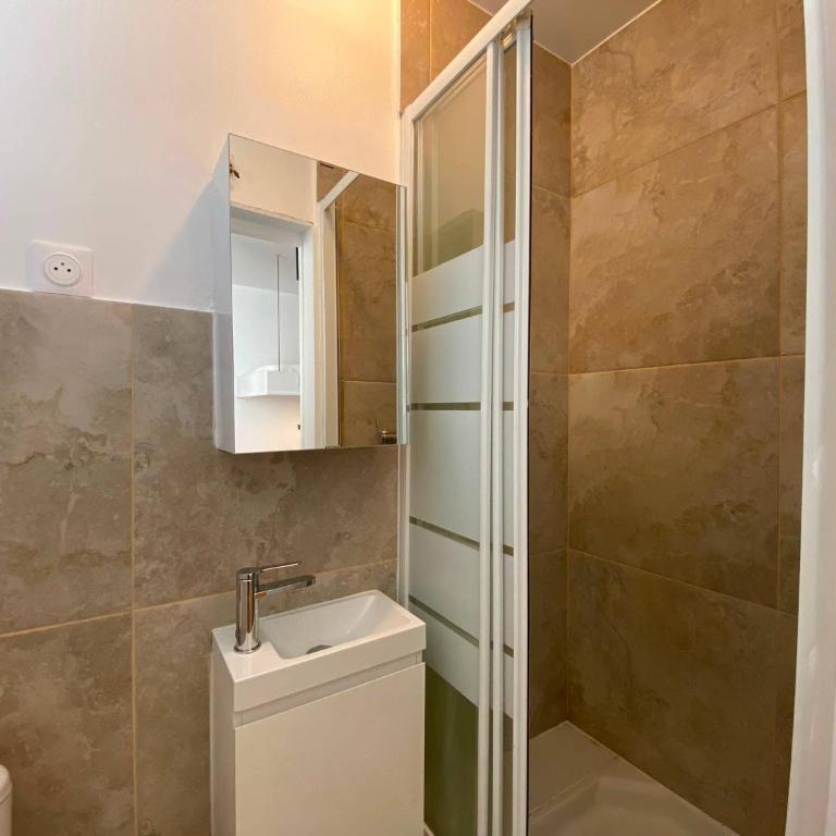 New 113 Suite Harold - Cosy Apartment Paris Center - Studio - 6