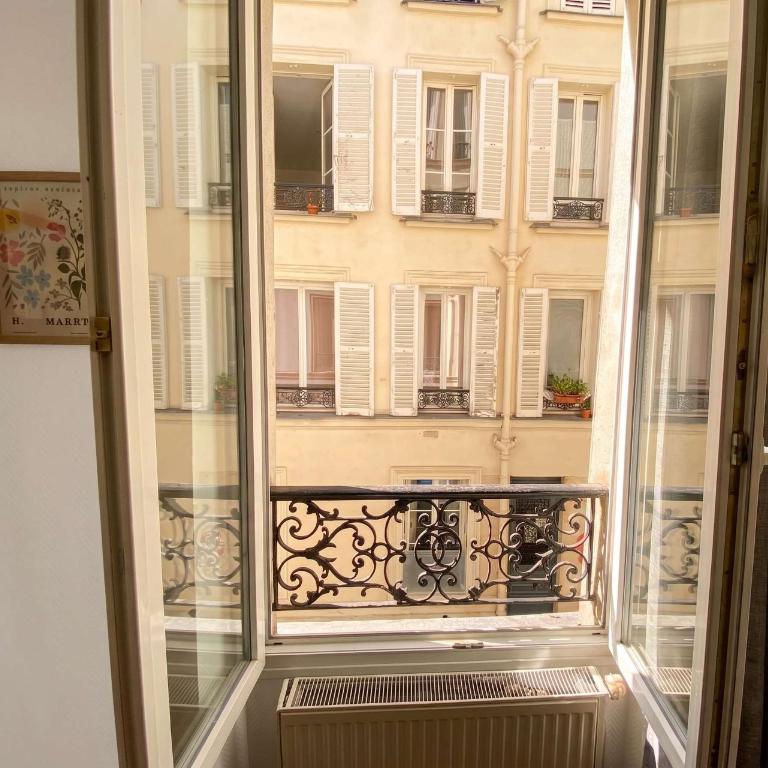 New 113 Suite Harold - Cosy Apartment Paris Center - Studio - 8