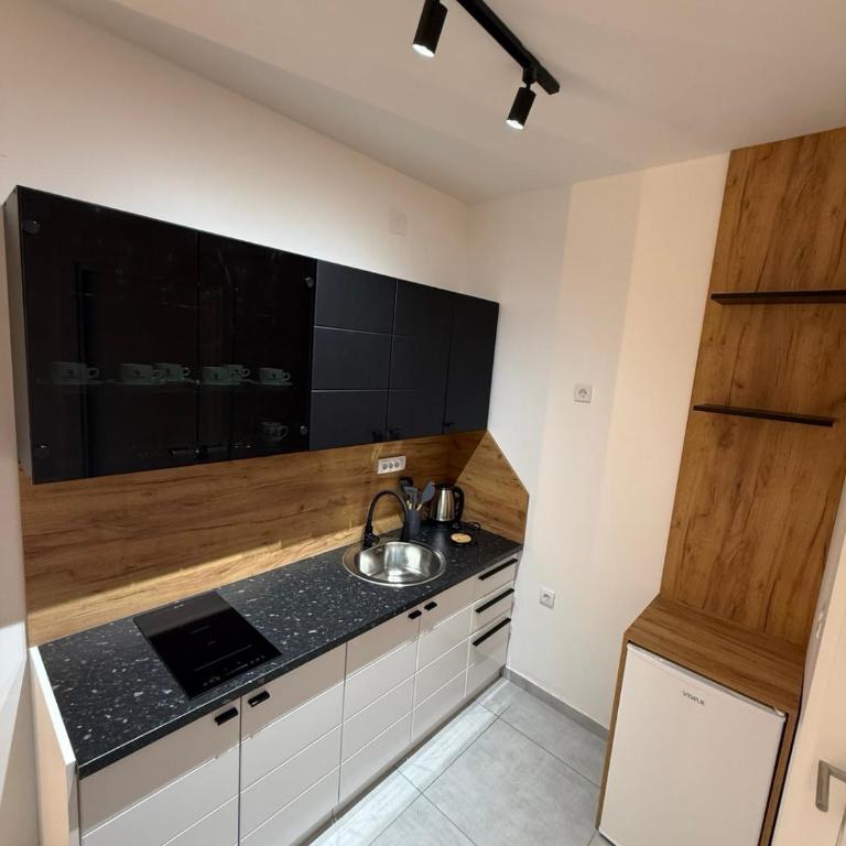 Time Out Lux - Apartman sa 1 Spavaćom Sobom - 3