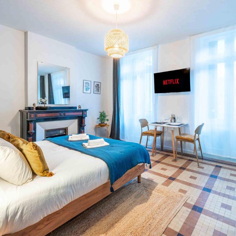 Les Suites du 48J Design 7 Suites Clim et kitchenette centre ville - Suite avec Balcon - 1
