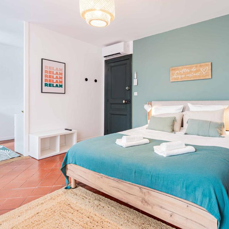 Les Suites du 48J Design 7 Suites Clim et kitchenette centre ville - Suite avec Balcon - 5