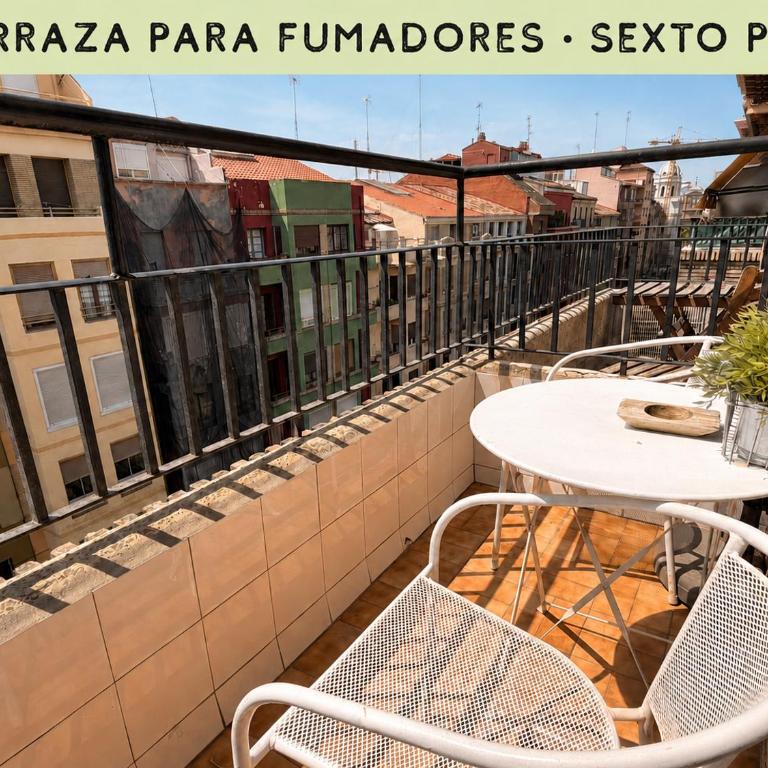 Un hogar en el centro con parking gratuito - Appartamento con 3 Camere da Letto - 10