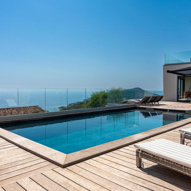 Villa 5 Etoiles vue sur les Iles d'Or Carqueiranne Sea and Mountain Pleasure Villa Vue Mer La Californie - Villa Deluxe - 9