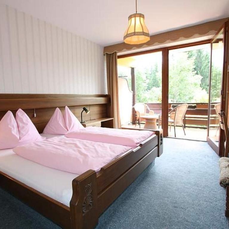 Landhaus Schreier - Doppelzimmer mit Balkon - 2