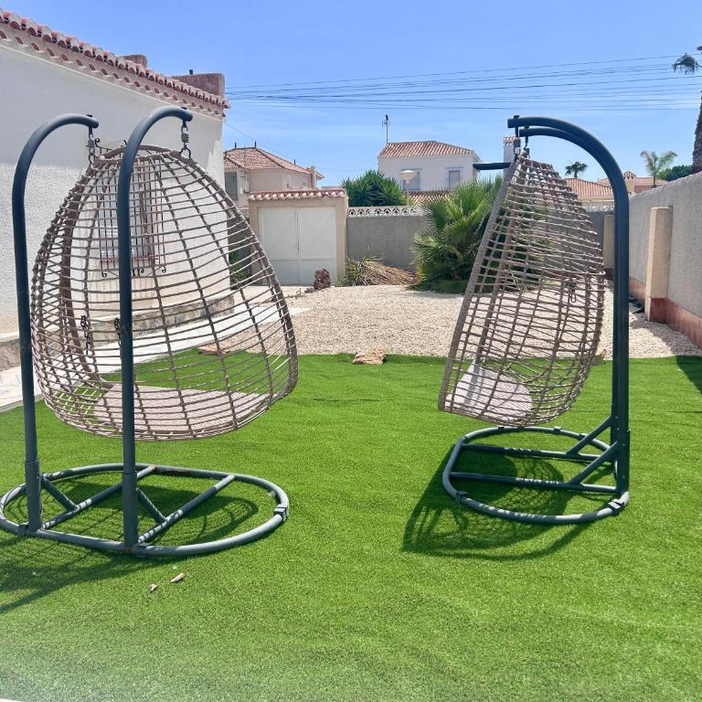 Villa with Pool, Chill-Out & BBQ - Haus mit 4 Schlafzimmern - 75