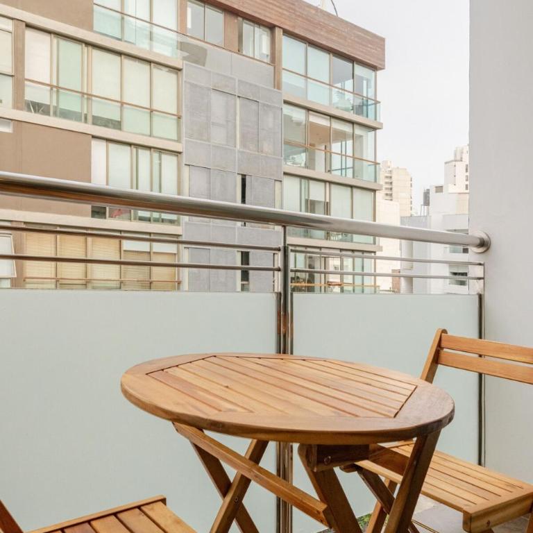 Exclusive Apartment in Miraflores - Three-Bedroom Superior Apartment - 11