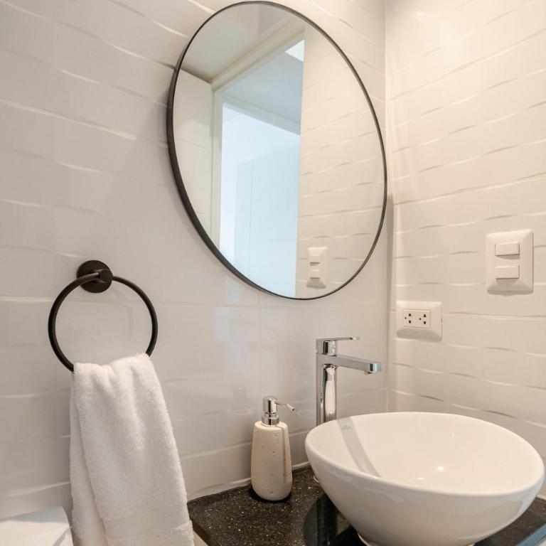 Exclusive Apartment in Miraflores - Three-Bedroom Superior Apartment - 37
