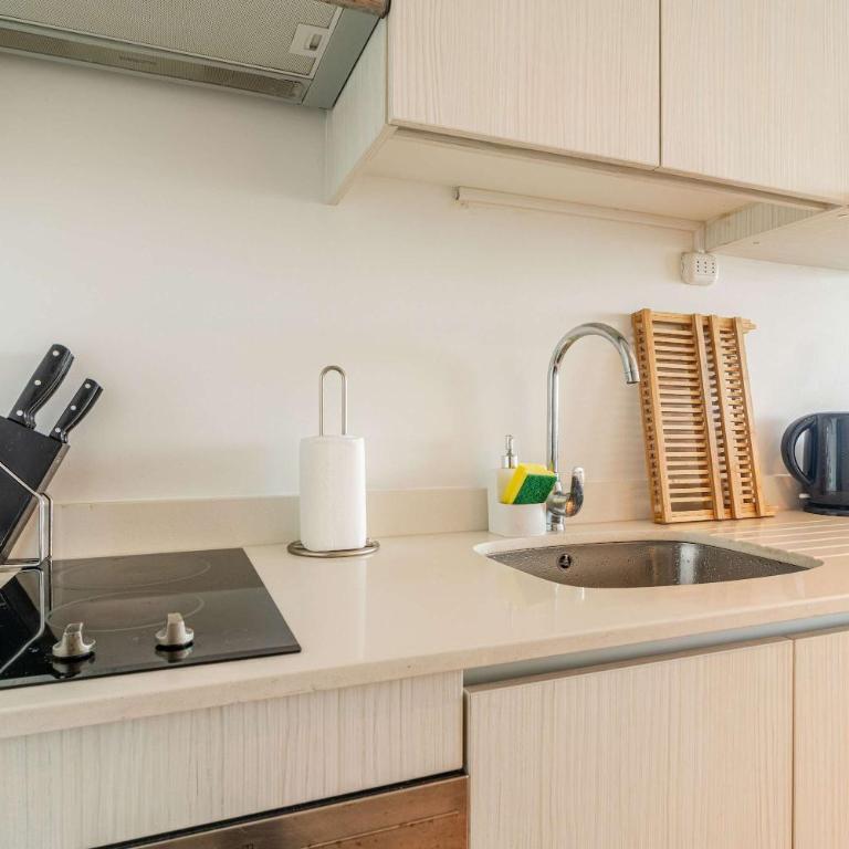 HOM I Ideal para viajes de trabajo I Frente al Mall I Terraza Vista al Mar I Wifi I PNM 1223 - Apartment - 14