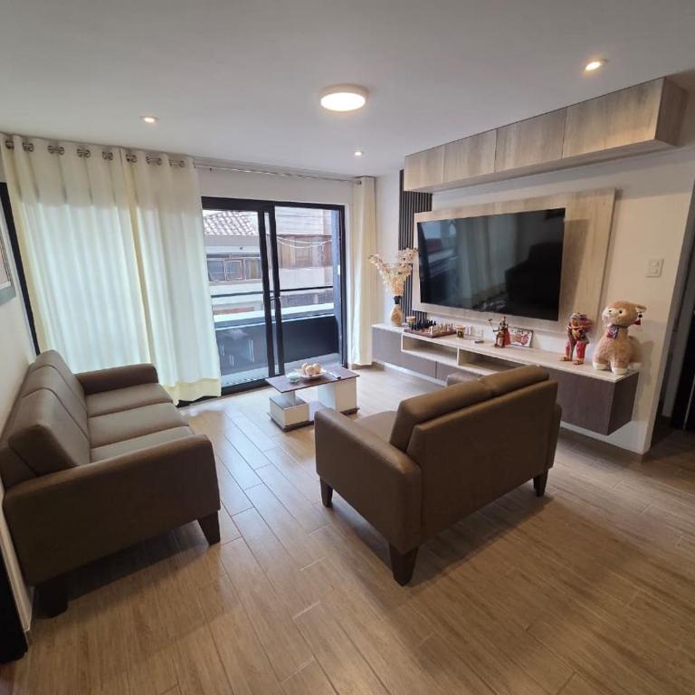 Coolhouse - One-Bedroom Apartment - 1