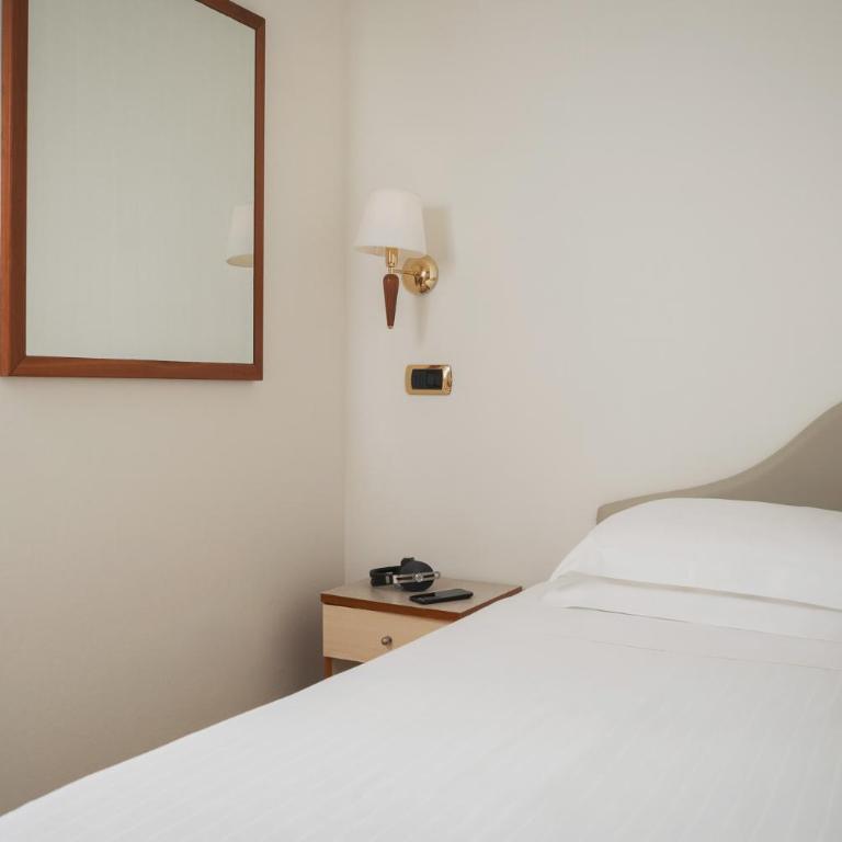 Hotel Bikini - Suite con 2 Camere da Letto - 4