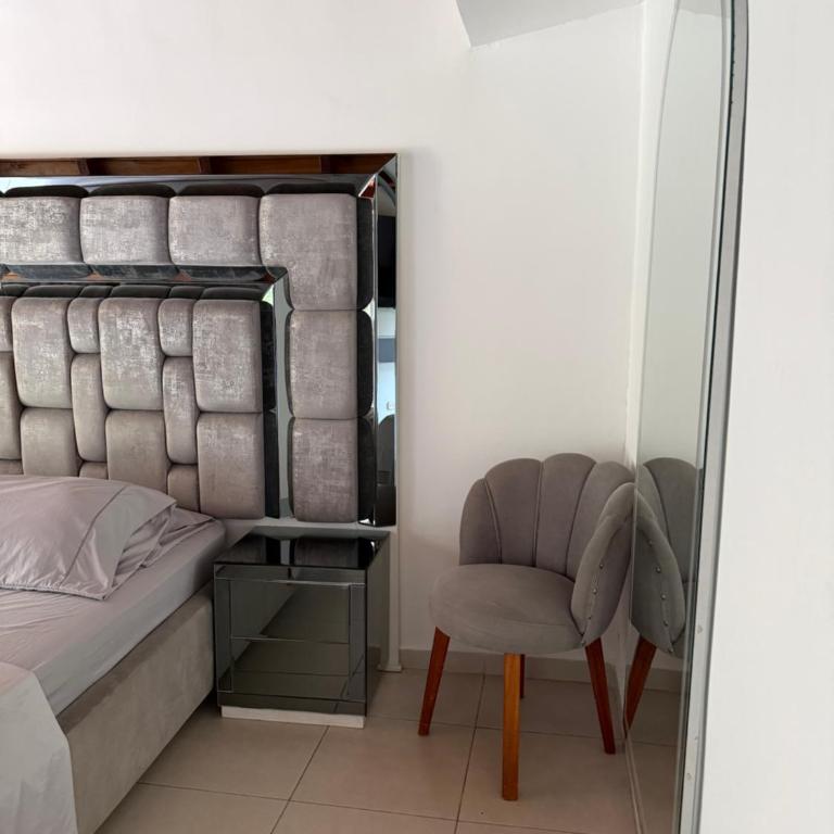 Oxford House Hostel - Double Room with Private Bathroom - 9