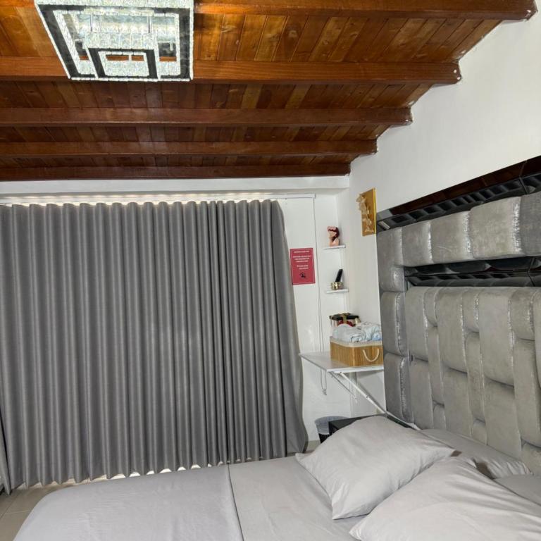 Oxford House Hostel - Double Room with Private Bathroom - 20