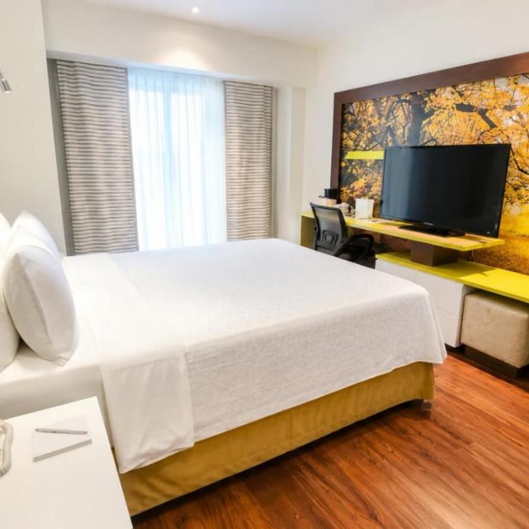 BelAir Business a Wyndham Garden Hotel - Habitación con bañera con barras de sujeción - 1 cama extragrande - Adaptada para personas con movilidad reducida - No fumadores - 2