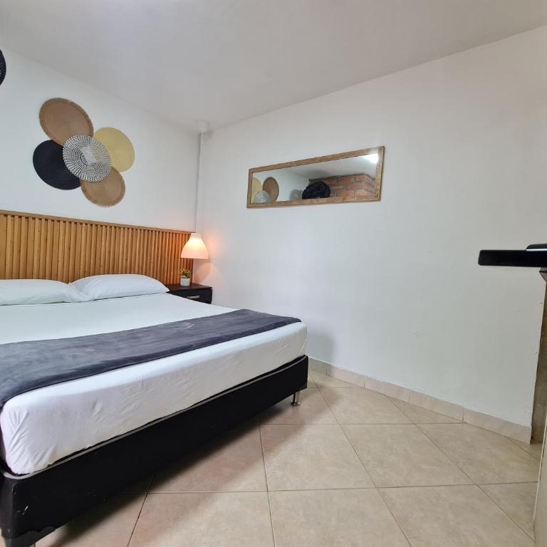 New Cozy Apartment in the Poblado, San Lucas - Apartment 104B - 11