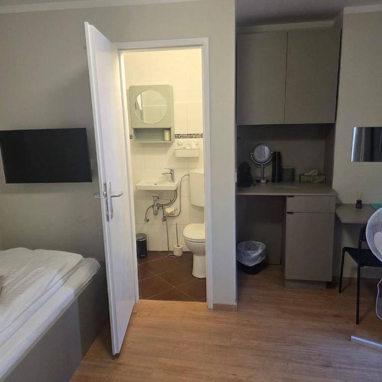 Lendhafen Apartments - Einzelzimmer mit Dusche - 5