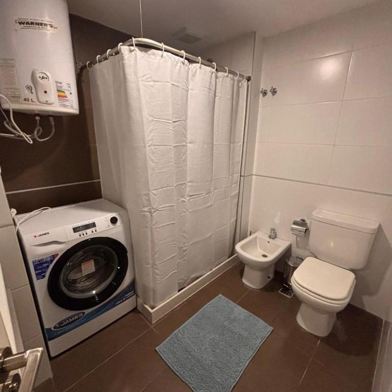 Top Floor with Balcony and Garage , Sleeps 4 - Apartamento de 1 dormitorio con vistas a la ciudad - 5