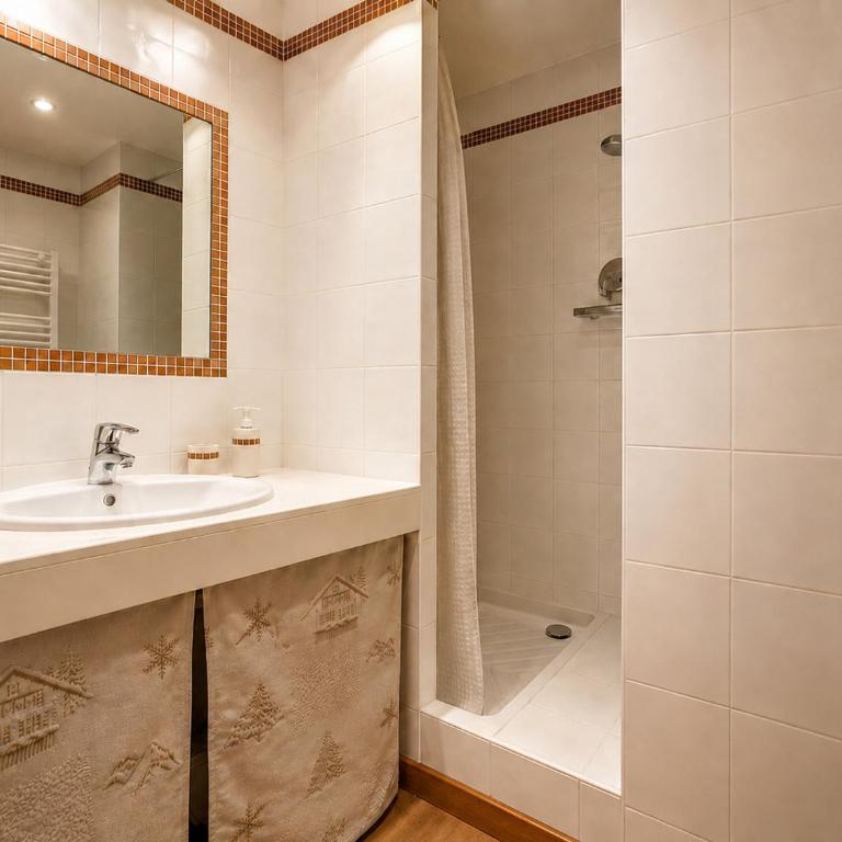 Appartement au cœur du village avec piscine et terrasse - Appartement 2 Chambres - 26