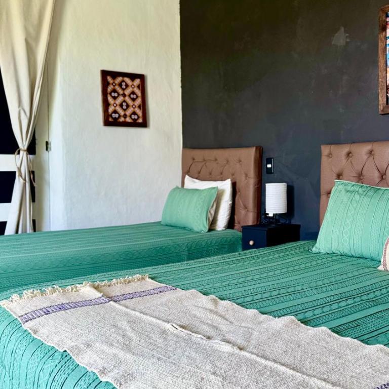 Casa Mosaiko Sonsón - Triple Room with Balcony - 6