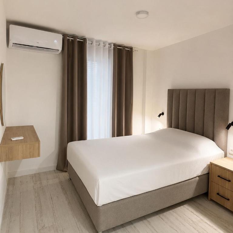 Cozy apartment in the heart of old town 1 - One-Bedroom Apartment - 6