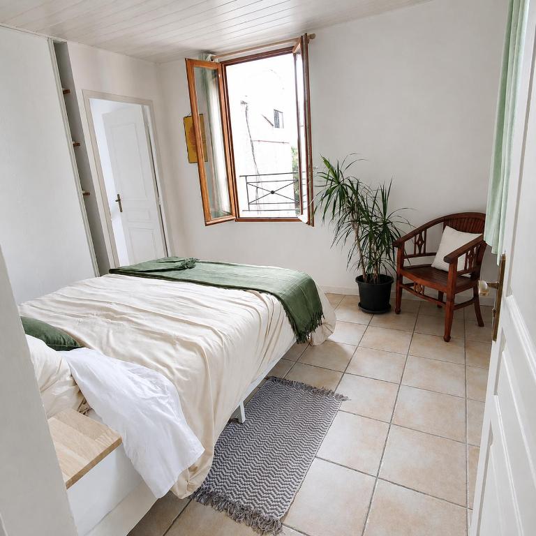 Charmant appartement dans le vieux Fréjus - Appartement 2 Chambres - 12