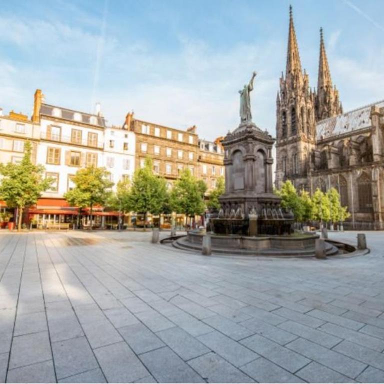 L'insolite - Appart 53m2, cosy & proche cathédrale - Appartamento - 15