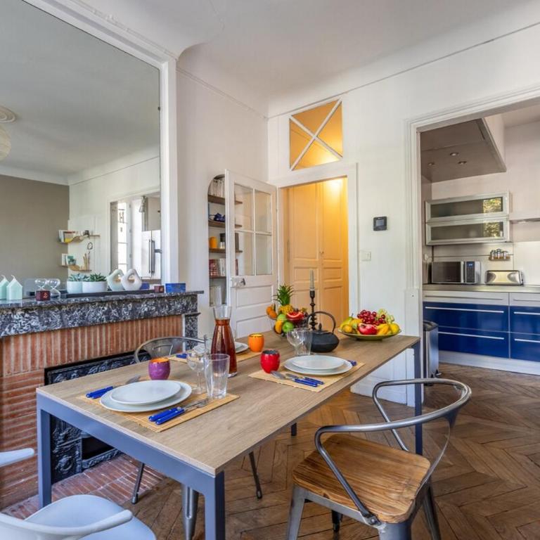 Herem Charme de l ancien en centre ville - Apartment - 5