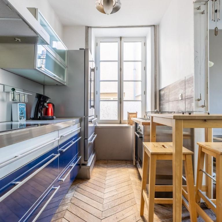 Herem Charme de l ancien en centre ville - Apartment - 6