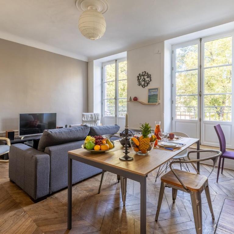 Herem Charme de l ancien en centre ville - Apartment - 9