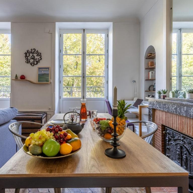 Herem Charme de l ancien en centre ville - Apartment - 10