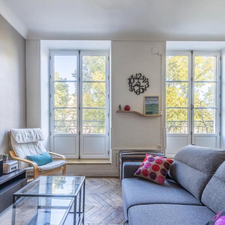Herem Charme de l ancien en centre ville - Apartment - 12