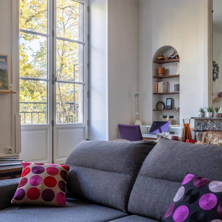 Herem Charme de l ancien en centre ville - Apartment - 14