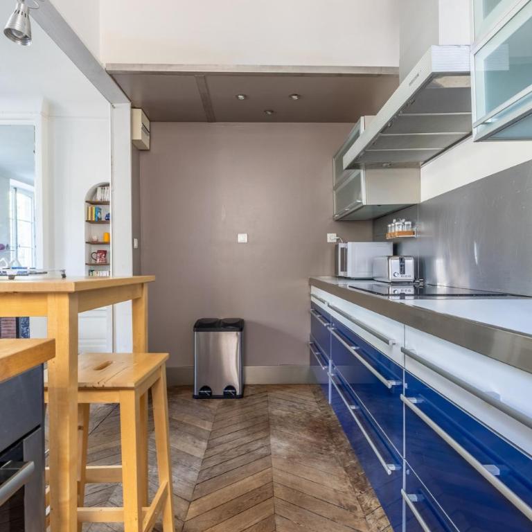 Herem Charme de l ancien en centre ville - Apartment - 23
