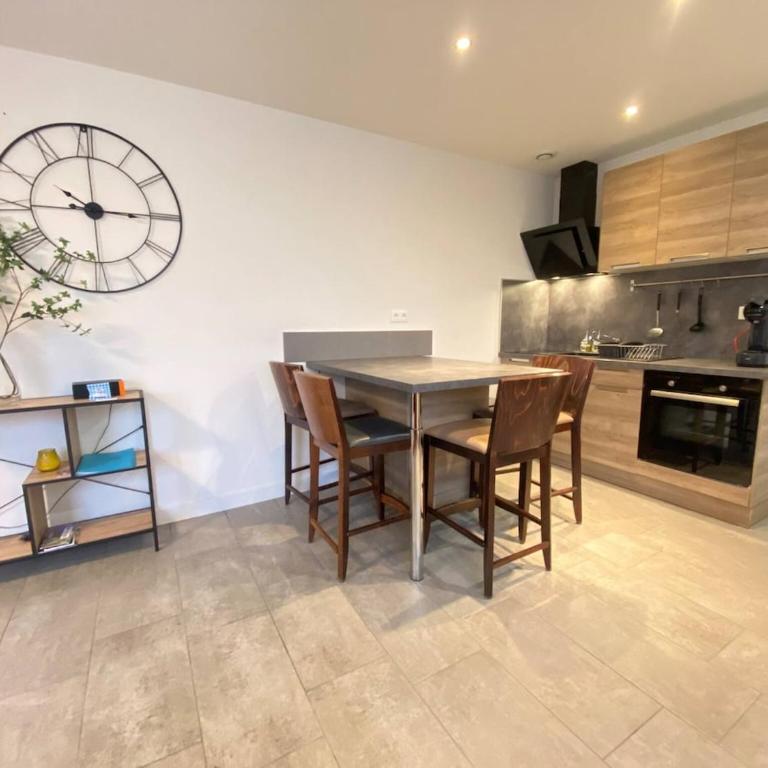 Garçonnière - Appt cosy & parking à 9 min de Jaude - Appartement - 9