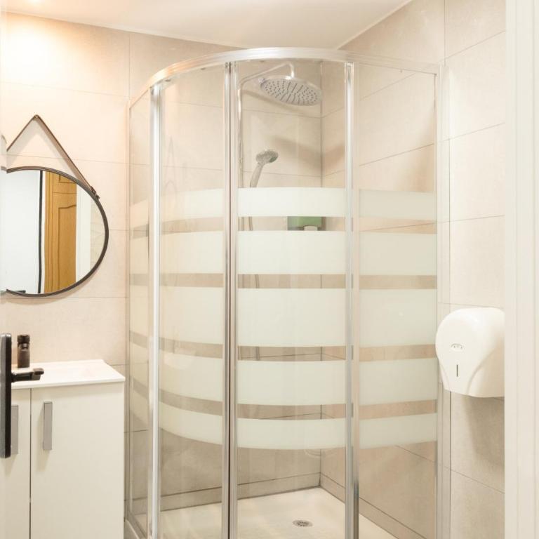 Apartamentos Day Madrid GRAN VIA I - Standard Studio für 3 Personen - 3