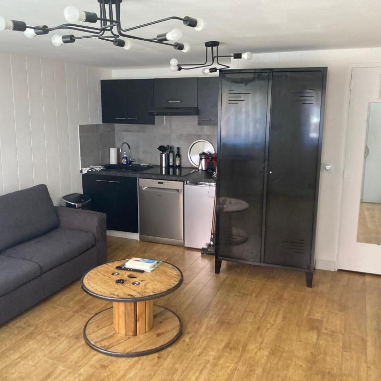 Superbe studio climatisé en plein coeur des Goudes - Apartment mit 1 Schlafzimmer - 10