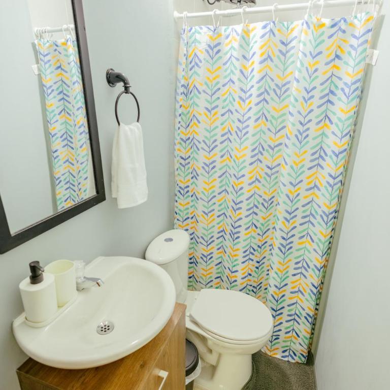Colonial house in Santa Fe de Antioquia & jacuzzi - Superior Double Room - 5