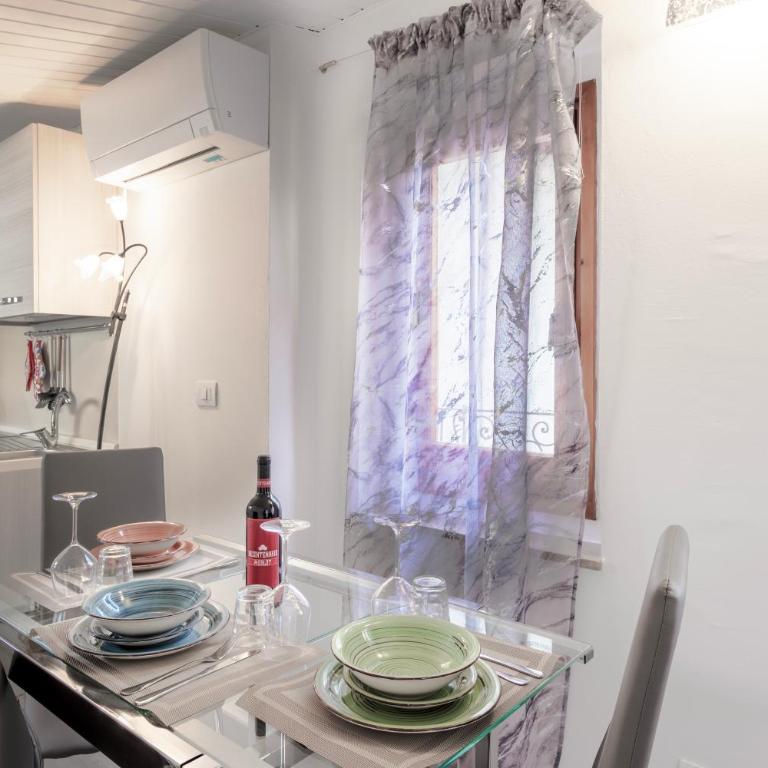 Suite Santa Croce x3, Private Terrace, AC, Wi-Fi - Appartamento con 1 Camera da Letto - 17