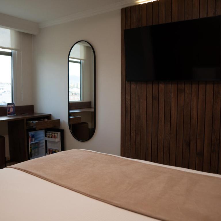 Hotel ByHours Las Américas - Habitación Doble Estándar - 12