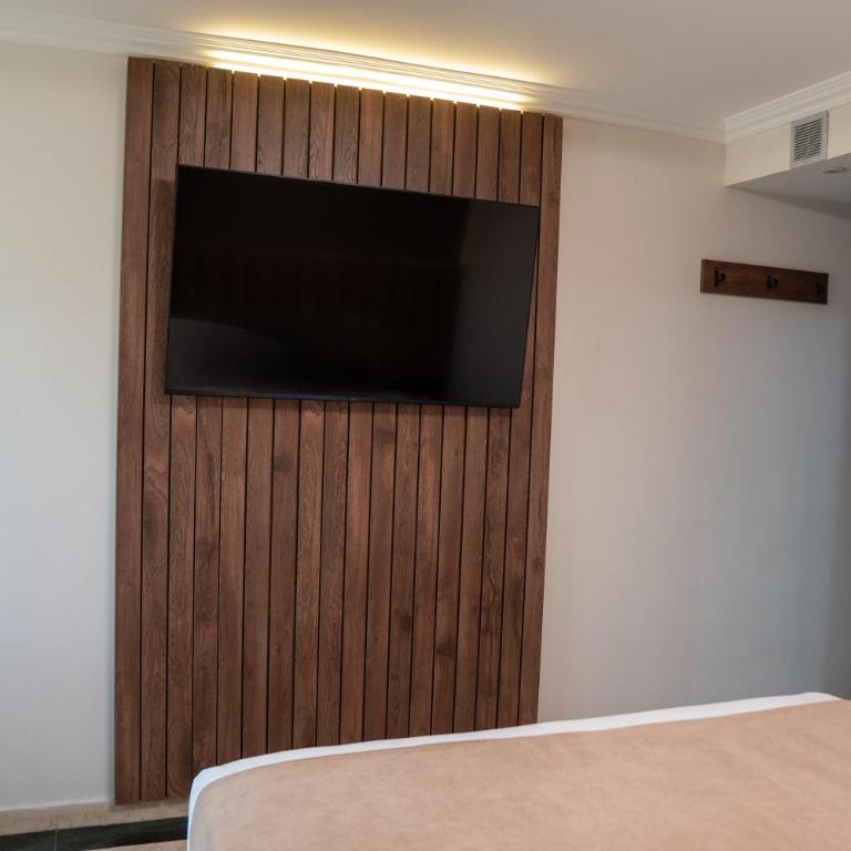Hotel ByHours Las Américas - Habitación Doble Estándar - 13