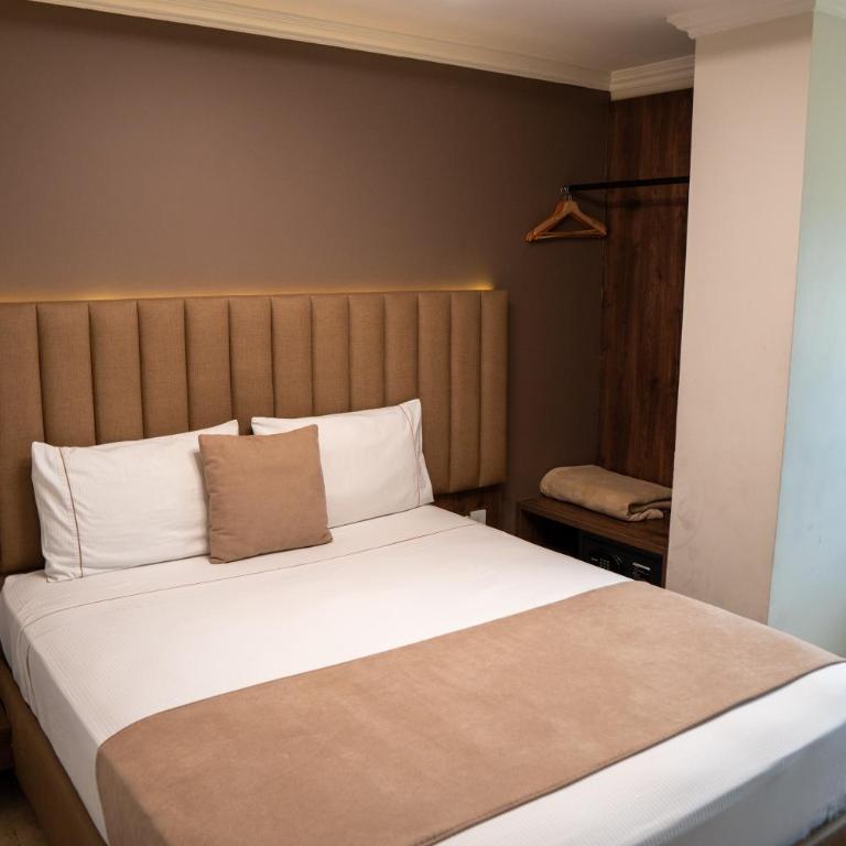Hotel ByHours Las Américas - Habitación Doble Estándar - 15