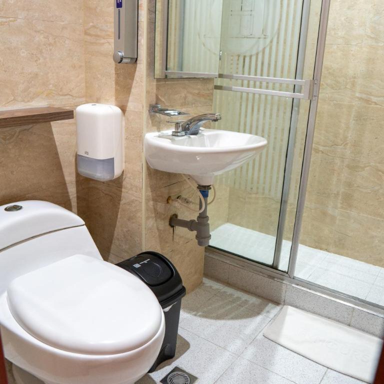 Hotel ByHours Las Américas - Habitación Doble Estándar - 17