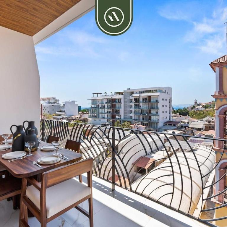 Brand New 2 BR Condo in Romantic Zone - Pool - Casa - 23