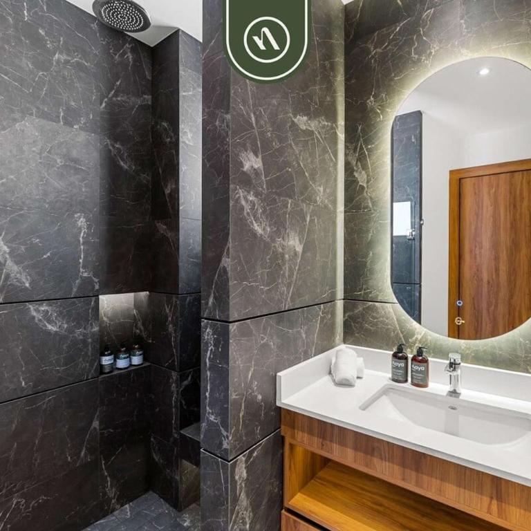 Brand New 2 BR Condo in Romantic Zone - Pool - Casa - 31