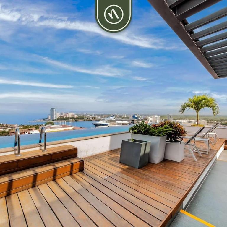 Equipped 1BR Condo with Private Balcony - Pool - Casa - 45