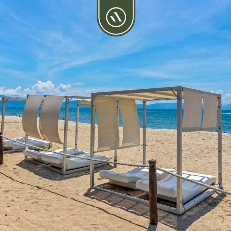 Oceanview 1 BR Condo with Private Beach - Pools - Ferienhaus - 44