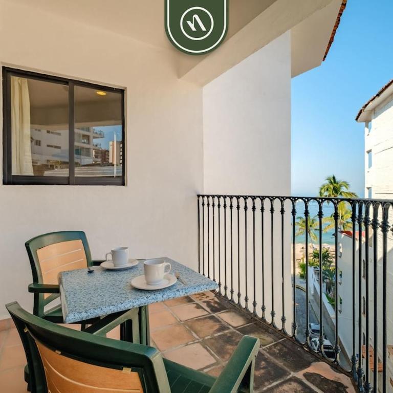 One Beach Street 307 B· Amazing 2 BR Condo - Casa - 5