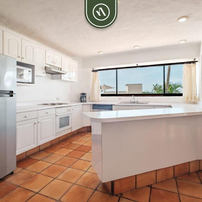 Amazing 2 BR Condo Overlooking the Pool - Romantic Zone - Casa - 8