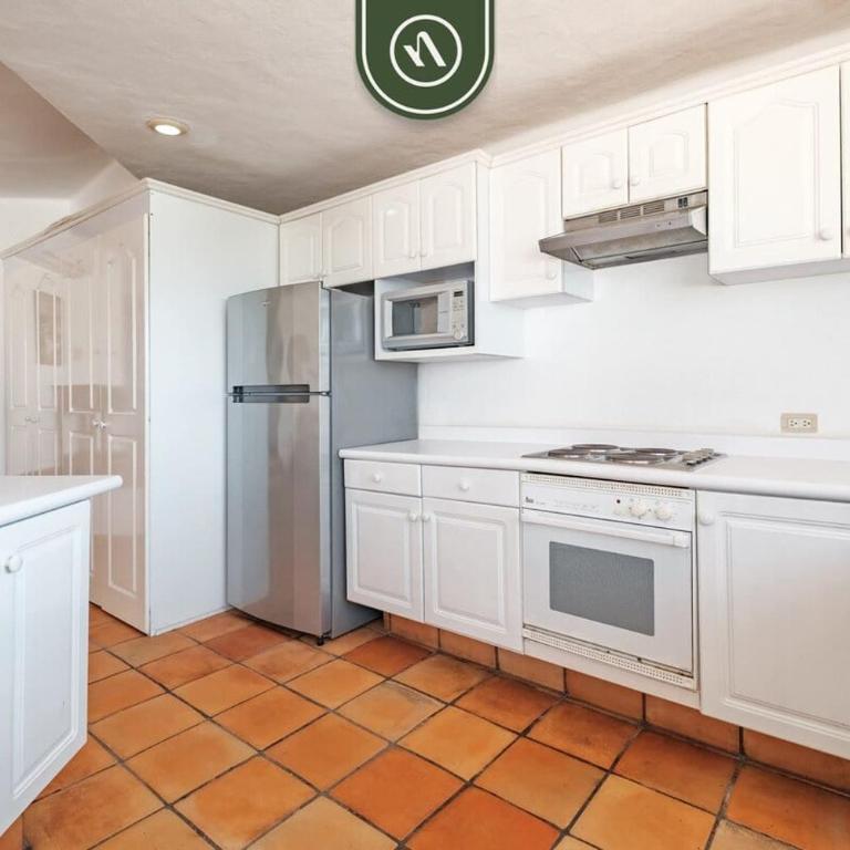 Amazing 2 BR Condo Overlooking the Pool - Romantic Zone - Casa - 10