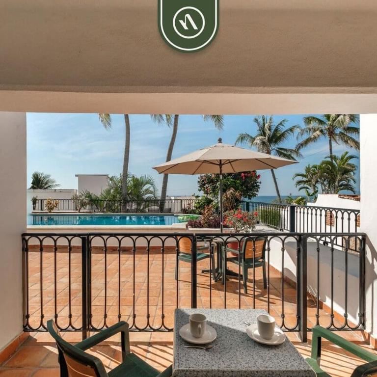 Amazing 2 BR Condo Overlooking the Pool - Romantic Zone - Casa - 24